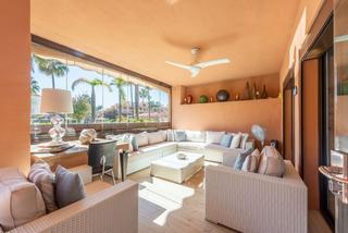 Apartament a Avenida hacienda del sol 14