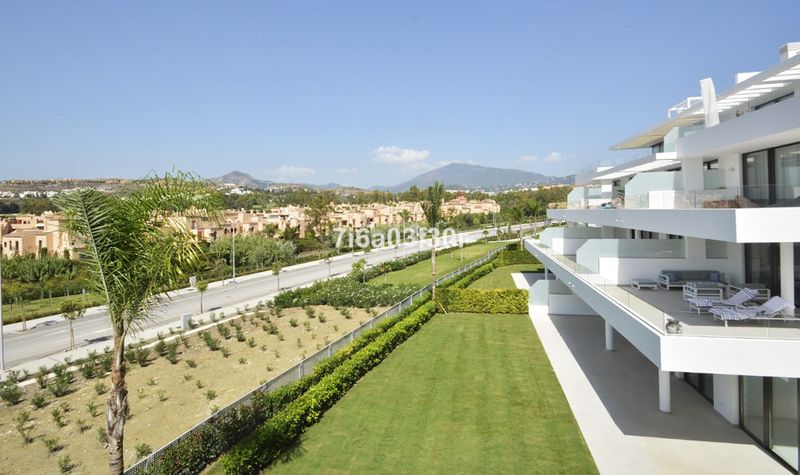 Foto 5dbc1995-c71f-4708-bf58-9459743400f6. Apartament a calle la pacheca alta 22 a Benahavís pueblo Benahavís