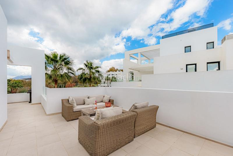 Foto b2d6646e-94c7-4ebc-98cb-659c1e11ff96. Apartament a calle pico alcazaba 12 a Benatalaya Estepona