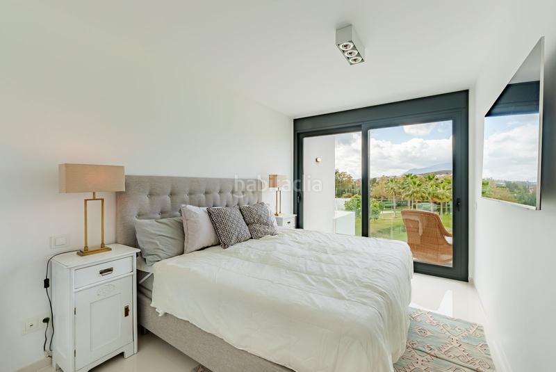 Foto f672a44b-b569-4e38-98e1-d4f2301b7fc5. Apartament a calle pico alcazaba 12 a Benatalaya Estepona