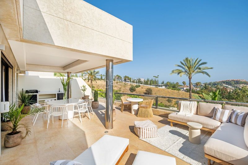 Foto 077cd271-92ec-499d-87c1-6f57ba460ea3. Apartament amb xemeneia piscina a La Dama de Noche - La Alzambra Marbella