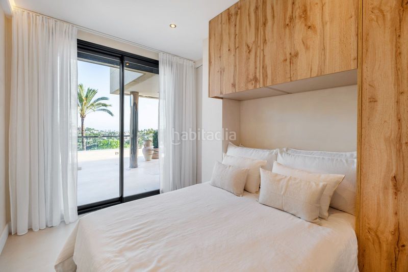 Foto 157ec153-1756-46c0-9571-ef5a86440e0b. Apartament amb xemeneia piscina a La Dama de Noche - La Alzambra Marbella