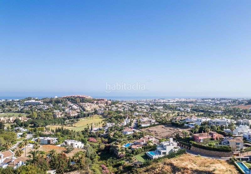 Foto 999670df-3958-4b6f-9978-38f2f2f031b4. Apartament amb xemeneia piscina a La Dama de Noche - La Alzambra Marbella