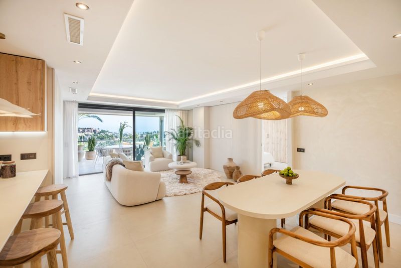 Foto bcd08874-e6e0-4cc1-97b0-b04944f1c898. Apartament amb xemeneia piscina a La Dama de Noche - La Alzambra Marbella