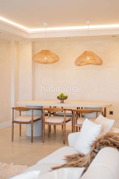 Foto f80796be-52c5-4ce4-ade9-cdc048a3cba9. Apartament amb xemeneia piscina a La Dama de Noche - La Alzambra Marbella