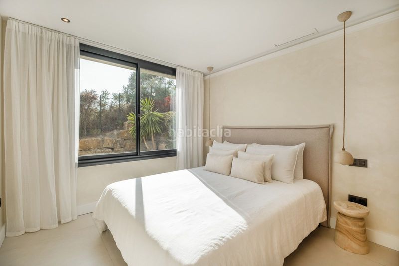 Foto faf7b50d-7f9e-421f-b73a-a75af1e5ee59. Apartament amb xemeneia piscina a La Dama de Noche - La Alzambra Marbella