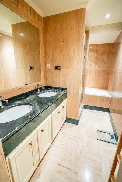 Foto 627a602c-19fa-44a3-9aea-7bb56807be22. Apartment in calle montemenor 16 in Sierra Blanca Marbella