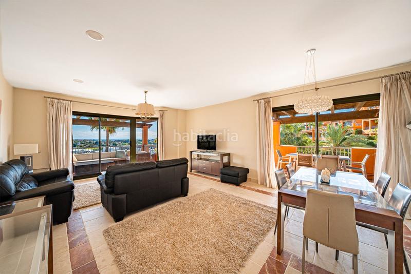 Foto 1e8b998e-9e2d-4daf-b4d1-7e0dd558b655. Appartement dans calle pico alcazaba 2pm dans Benatalaya Estepona