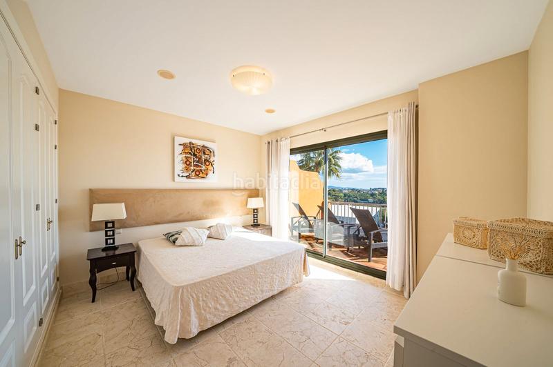 Foto 96f389d1-0e17-4a35-9e25-e390cf79c417. Appartement dans calle pico alcazaba 2pm dans Benatalaya Estepona