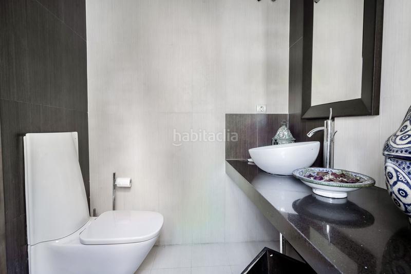 Foto 18c3318c-73ed-45f2-b25b-7728ae424a7f. Casa a schiera con parcheggio piscina in Nueva Atalaya Estepona