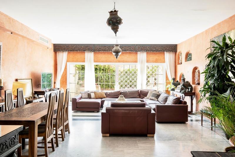 Foto 86af82e4-dcb2-446c-bba6-952117ff9129. Semi detached house with parking pool in Nueva Atalaya Estepona