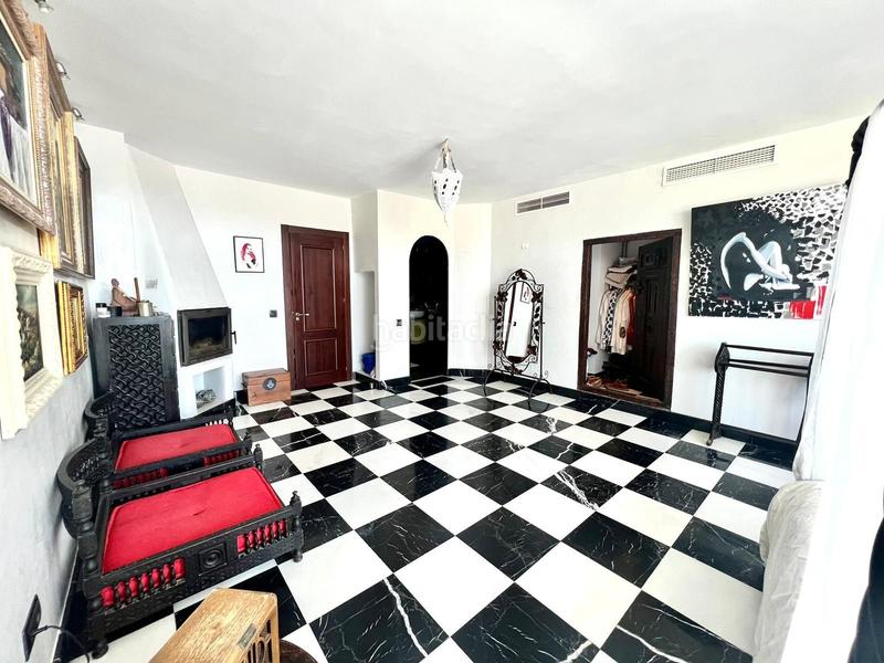 Foto fcaf3124-c7b9-4618-a1b9-5d8bcbfab137. Semi detached house with parking pool in Nueva Atalaya Estepona