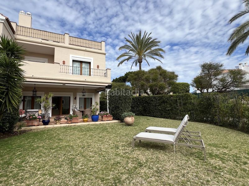 Foto 8aef9566-fdf7-486f-97e0-65d3ae00422f. Casa a schiera con piscina in Cancelada Estepona