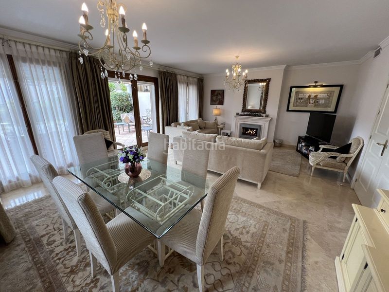 Foto 9d19b3ed-1044-4864-b513-f6d23348e9d3. Casa a schiera con piscina in Cancelada Estepona