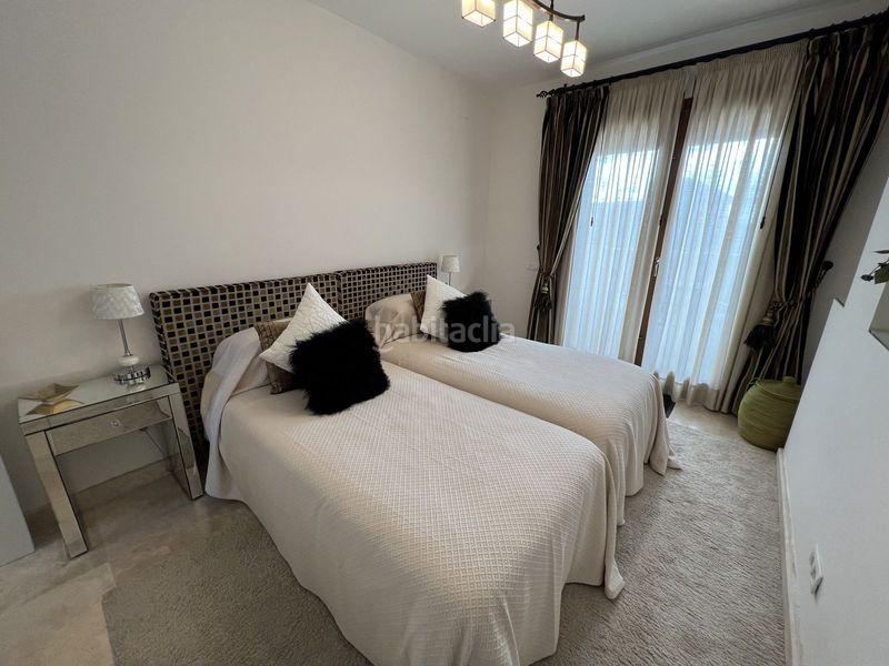 Foto a974e212-923e-4055-b181-ba4807bb2cb8. Casa a schiera con piscina in Cancelada Estepona