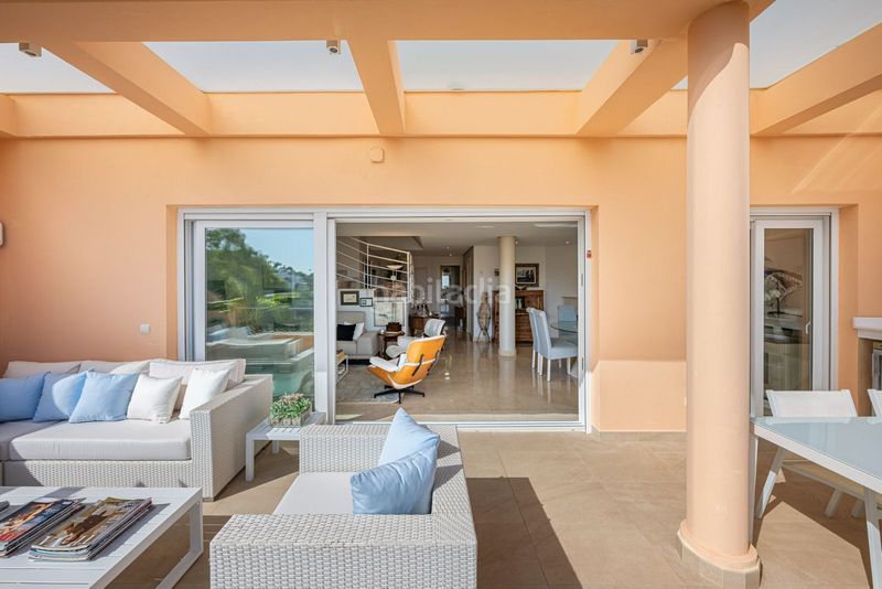 Foto a10695a6-0dd8-4783-975e-8ebbe41cf5b8. Ático en calle pléyades 1b en Los Naranjos Marbella