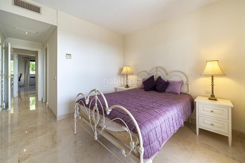 Foto e3a7c7d8-e6f6-4d41-be21-3e94c1bb6a92. Apartament amb piscina a Paraiso - Barronal Estepona