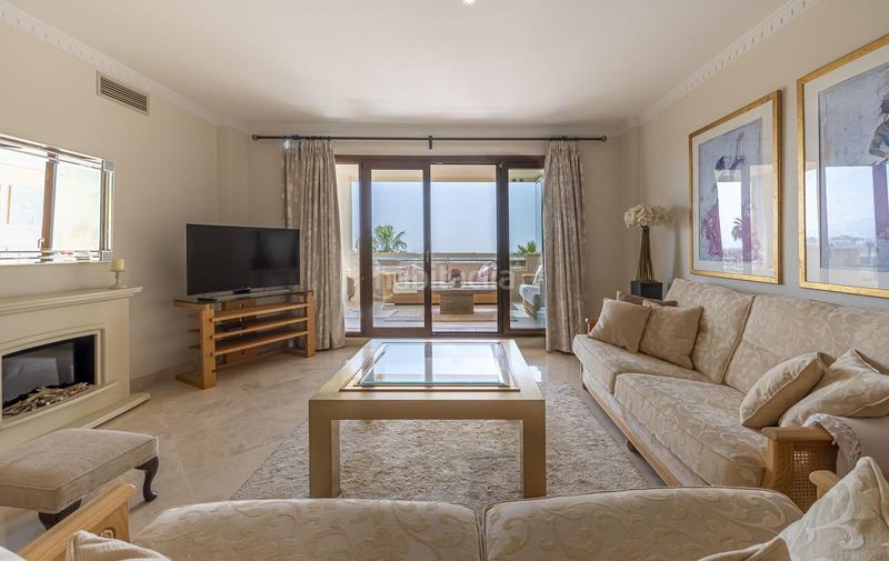 Foto b7b9f860-69ba-4a6d-aefb-4df1741d96d4. Apartment with pool in Paraiso - Barronal Estepona
