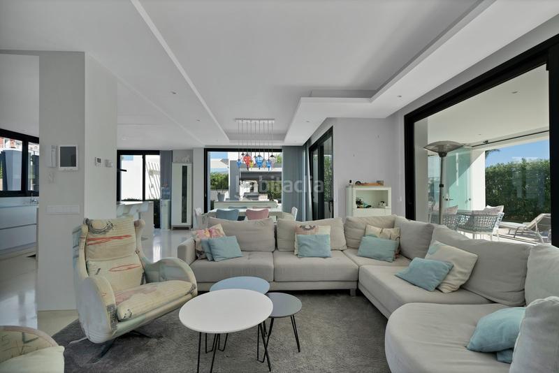 Foto 4756d826-c82b-4656-b4d3-65ed2e7b17b5. Maison dans urbanización zarza del paraíso 4 dans Paraiso - Barronal Estepona