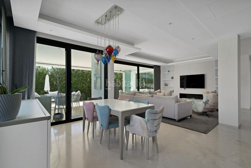 Foto 91506a95-525f-43f7-a8dd-65e77dd4c007. Maison dans urbanización zarza del paraíso 4 dans Paraiso - Barronal Estepona