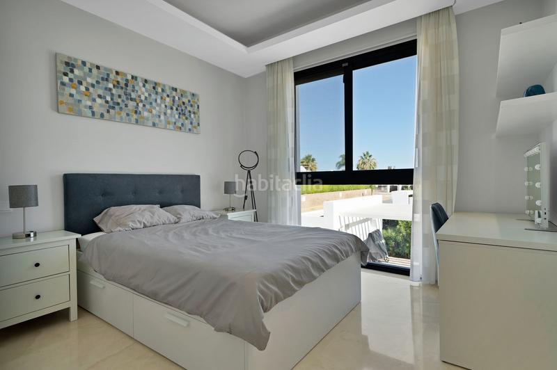 Foto a46c94a2-ce76-40f5-a8c8-cb302f949287. Maison dans urbanización zarza del paraíso 4 dans Paraiso - Barronal Estepona