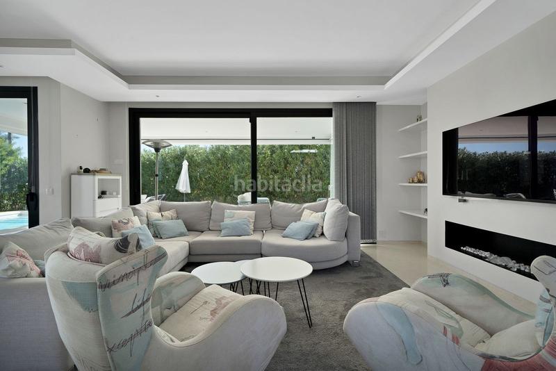 Foto f5eacaa8-4aa9-4614-9e8f-6626bf55507c. Maison dans urbanización zarza del paraíso 4 dans Paraiso - Barronal Estepona