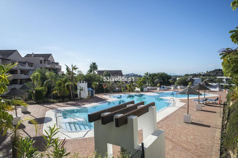 Foto b9360b2e-9796-4fce-a1b7-285ccd0fbc4a. Appartement dans calle roma 3 dans La Alquería Benahavís