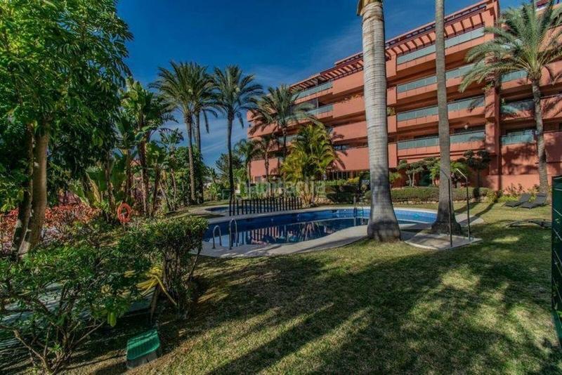Foto 11bb02dc-5f2b-4424-a5fa-96848e254fe2. Apartament amb aparcament piscina a Parque Central Estepona