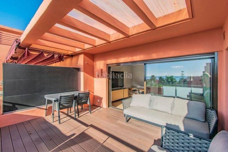 Foto 38576087-0f43-4d4a-a7f2-0dd6ab437d48. Apartament amb aparcament piscina a Parque Central Estepona