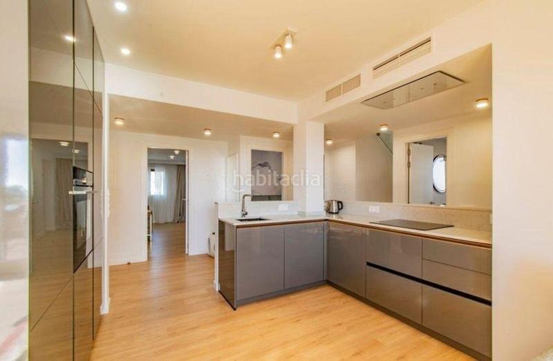 Foto 5b1390b5-8425-4981-91c1-f87fb21bb4ad. Apartment with parking pool in Parque Central Estepona