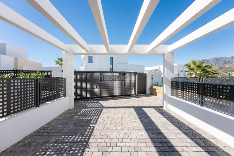 Foto 42e62c6f-e35b-4fba-9ea1-ec20e4221848. Xalet a diseminado poligono 25 30 a Guadalmina Alta Marbella
