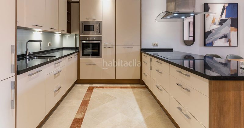 Foto 10aea2c7-eb8a-4ef5-8e71-ac5e54d7cc6d. Apartamento en n/a en Parque Central Estepona