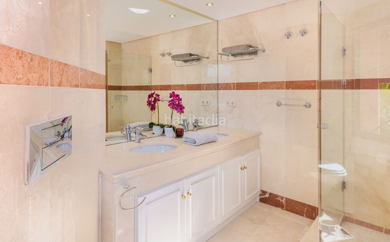 Foto ca8c4318-96ff-444a-86ac-f6ecca848b2b. Apartamento en n/a en Parque Central Estepona