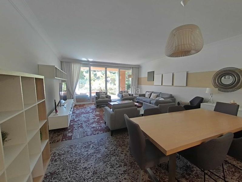 Foto abe1ccf4-0774-4873-8004-e5b66d18cc41. Appartement dans calle alminar 5 - d 28 dans Las Brisas Marbella