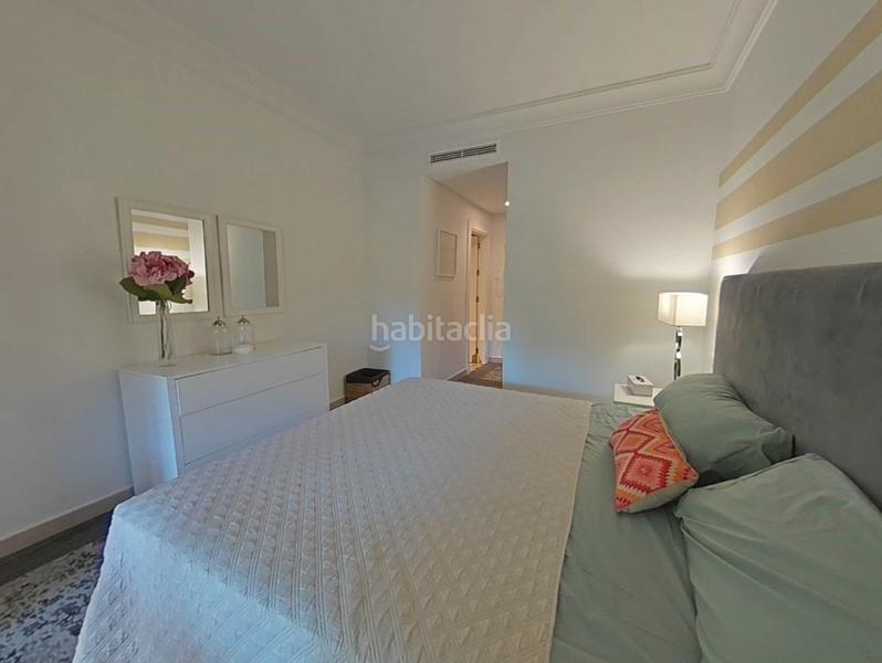 Foto 5848ce79-5d83-444c-bb6b-f5f6bf6c107c. Appartement in calle alminar 5 - d 28 in Las Brisas Marbella