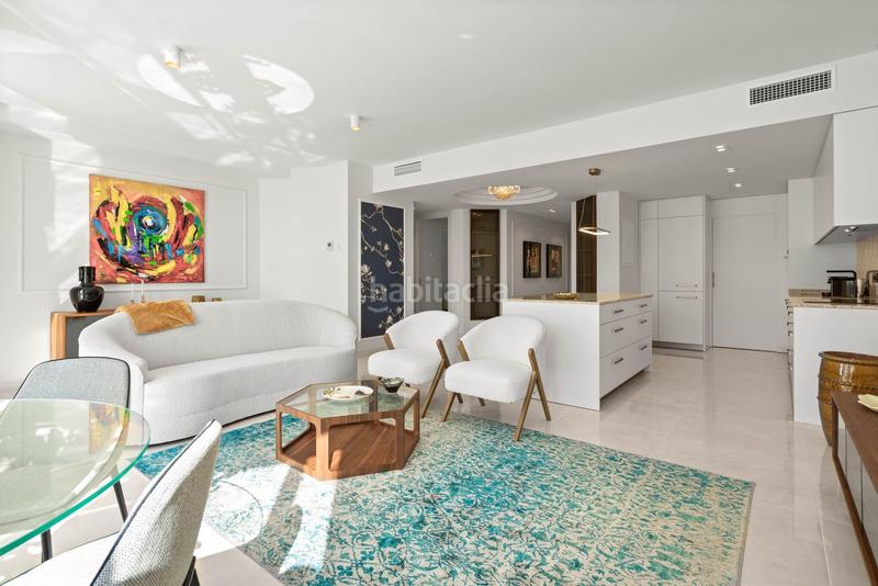 Foto 74ed5d00-7173-4aa7-98be-fd83459c1d4d. Apartamento en urbanización andalucía beach 168 en Estepona