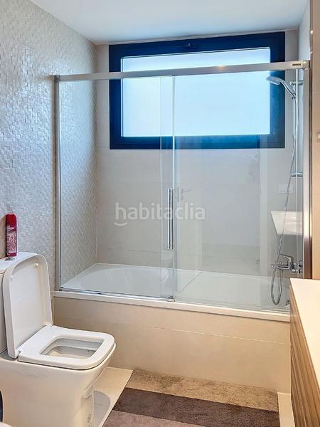 Foto 406f7f1e-5f8a-4349-8dd9-1cb5f5f8e330. Apartamento en calle pico alcazaba 2pm en Benatalaya Estepona