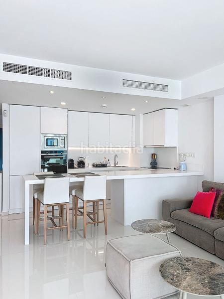 Foto 75f8adbb-25df-4cc5-a274-c3ef7e966913. Apartamento en calle pico alcazaba 2pm en Benatalaya Estepona