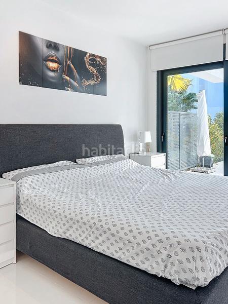 Foto fbfe0436-4d99-4fbf-a906-52096b26a093. Apartamento en calle pico alcazaba 2pm en Benatalaya Estepona