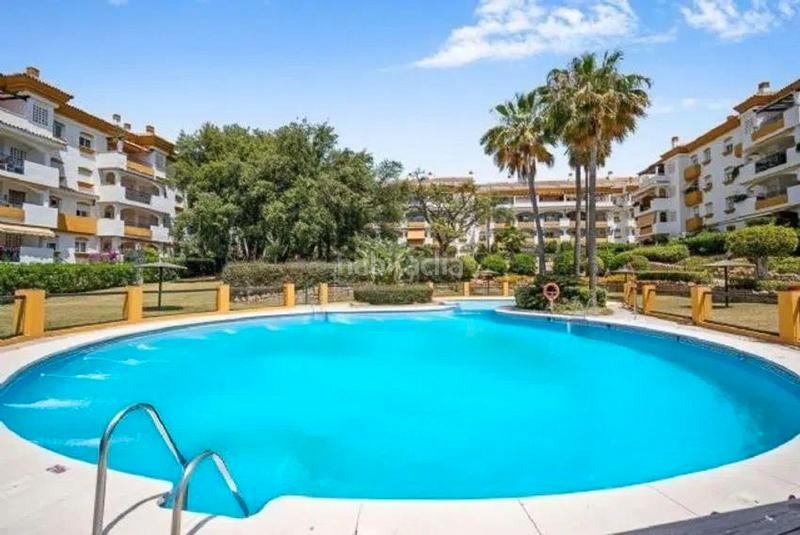 Foto 3f9600e2-06b6-42d6-a1f7-ac92af2cd537. Appartement in calle cutar 115 in La Carolina - Guadalpín Marbella