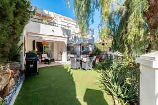 Apartamento en Calle aries 111