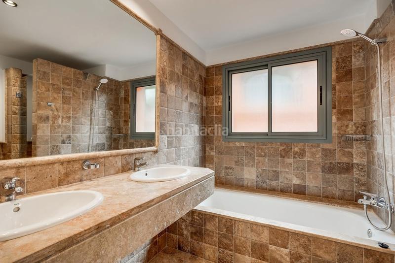 Foto 6c66dac9-9044-4978-a4ee-510a766d3e00. Apartamento en calle pico alcazaba 21 en Benatalaya Estepona