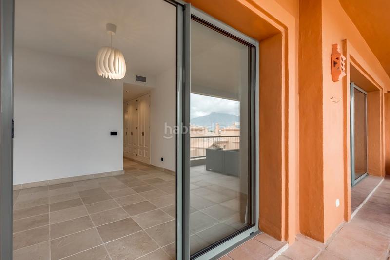 Foto 758a27ab-6b6e-4099-afdb-209749085f82. Apartamento en calle pico alcazaba 21 en Benatalaya Estepona