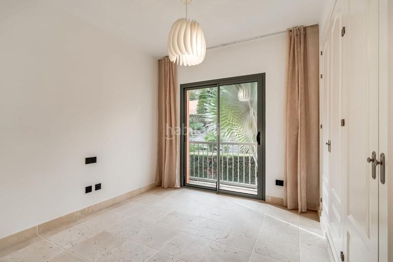 Foto abdd1673-754e-4e64-ba86-276d016bd110. Apartamento en calle pico alcazaba 21 en Benatalaya Estepona