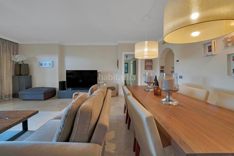 Foto 4e94931e-4f77-410b-957f-4afb63a3c755. Apartament a calle pico alcazaba 15 a Benatalaya Estepona