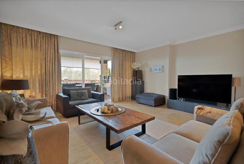 Foto 81902cc0-2260-4afb-9a2c-2b66abee8dd5. Apartament a calle pico alcazaba 15 a Benatalaya Estepona