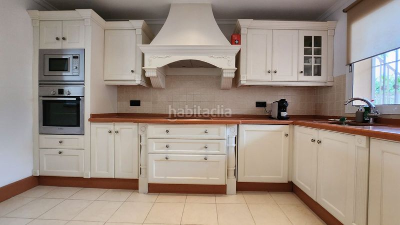 Foto b0c61fc9-d73a-48ee-b1c0-ac86378df49e. Apartament a calle pléyades 24 a Los Naranjos Marbella