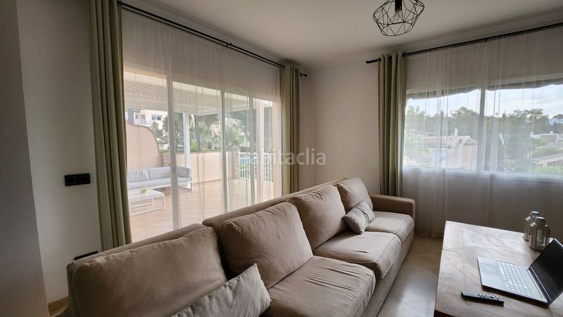Foto cae426b2-4ee0-4b04-86cb-54c6d10f9677. Apartament a calle pléyades 24 a Los Naranjos Marbella