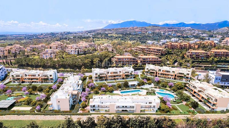 Foto 778e5fe7-f47c-4eda-aa7b-b3e43d2ae520. Appartement dans calle pico alcazaba 3zv dans Benatalaya Estepona