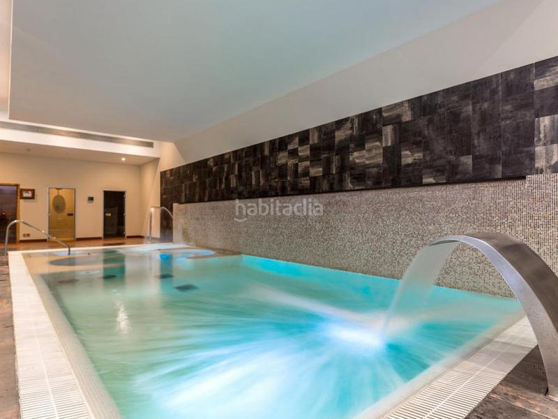 Foto 95f8c925-3d7d-4159-9c3f-aab125a2bcc5. Apartament a calle pico alcazaba 21 a Benatalaya Estepona